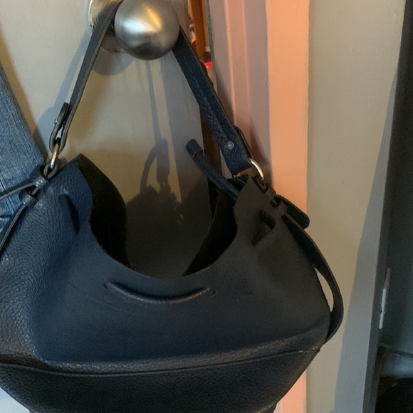 Zara. 🤞FREe with 2 ZARA buys - Picture 3 of 3